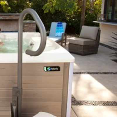 Rampe latérale de spa